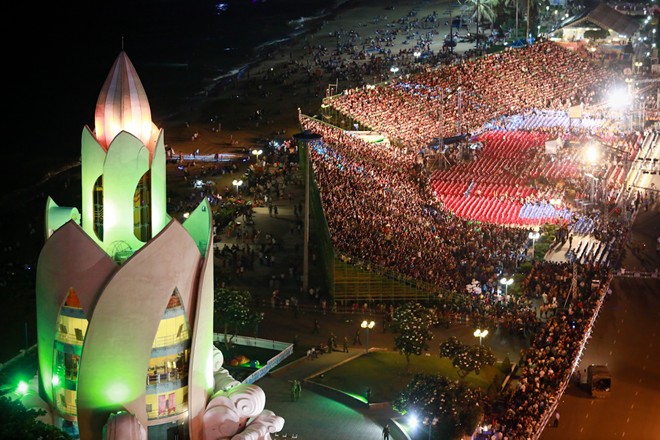 Festival ທະເລ ຍາຈາງ-ແຄ໋ງຮ່ວາ 2015